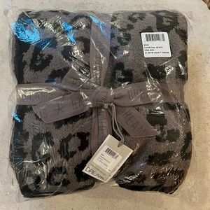 Barefoot Dreams NWT Never Opened Charcoal/Black Throw Blanket